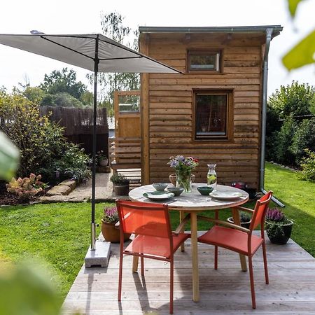 Zirbenholz Tiny House Waldhauszeit am See Mücke Exterior foto